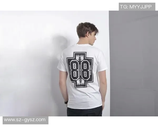 足球明星数字T恤标志的魅力与时尚潮流的完美结合探讨